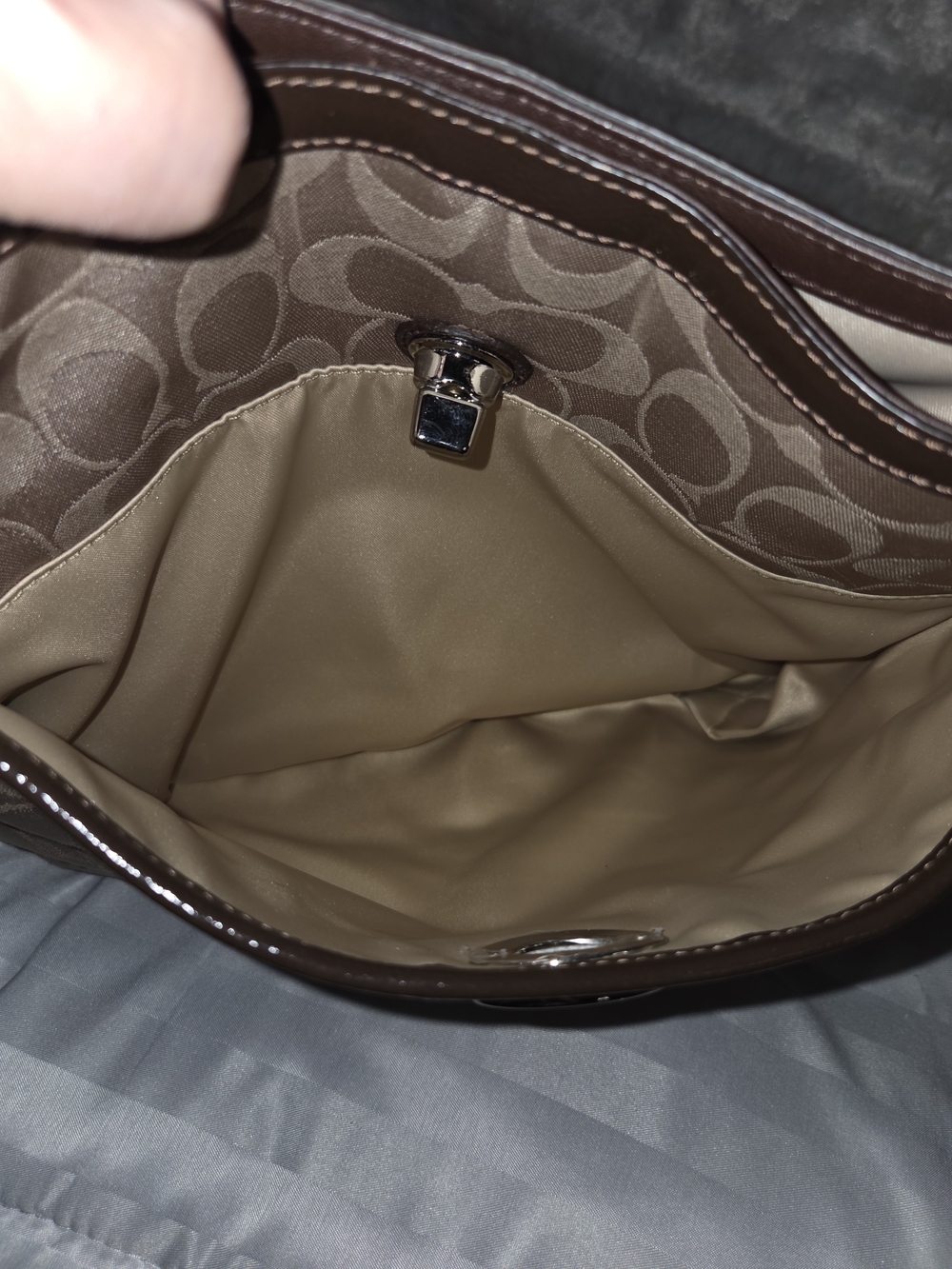 Coach Penelope Signature Hippie Crossbody Bag - Picture 14 of 15